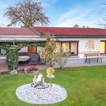 Casa vacanze Lovely In With Wifi